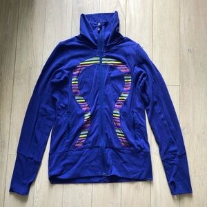 Lululemon Zip Up Striped Logo Jacket in Blue Size 8